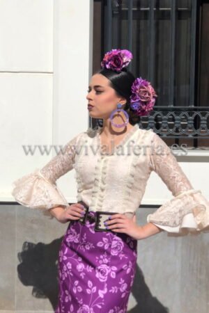 Corpiño flamenco de encaje beige modelo Lucero