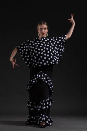 Falda para ensayo flamenco modelo Carmen negra de lunares de Davedans