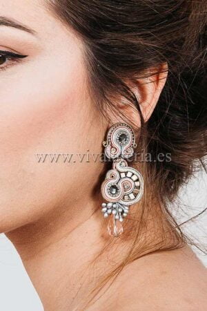 Flamenco jewelery earrings dahlia de queen candela